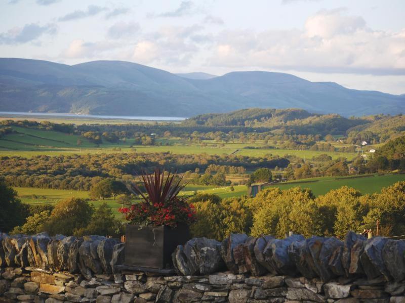 Breathtaking Views With A Hot Tub - Bwlch Cliced Villa Tal-y-bont  Buitenkant foto